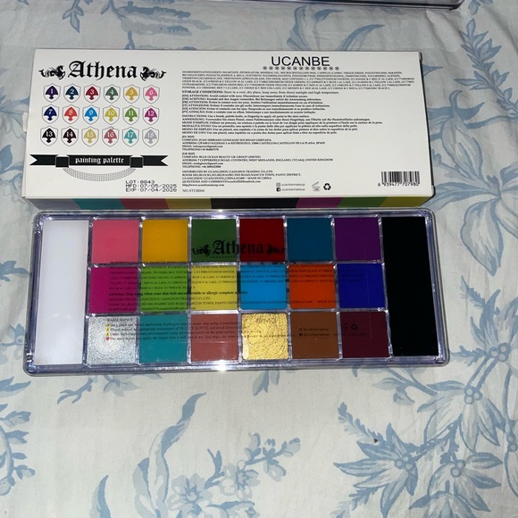 Bundle of Face Painting Sets and 2 sets of Brushes with 3 Paint Sticks - Picture 14 of 16